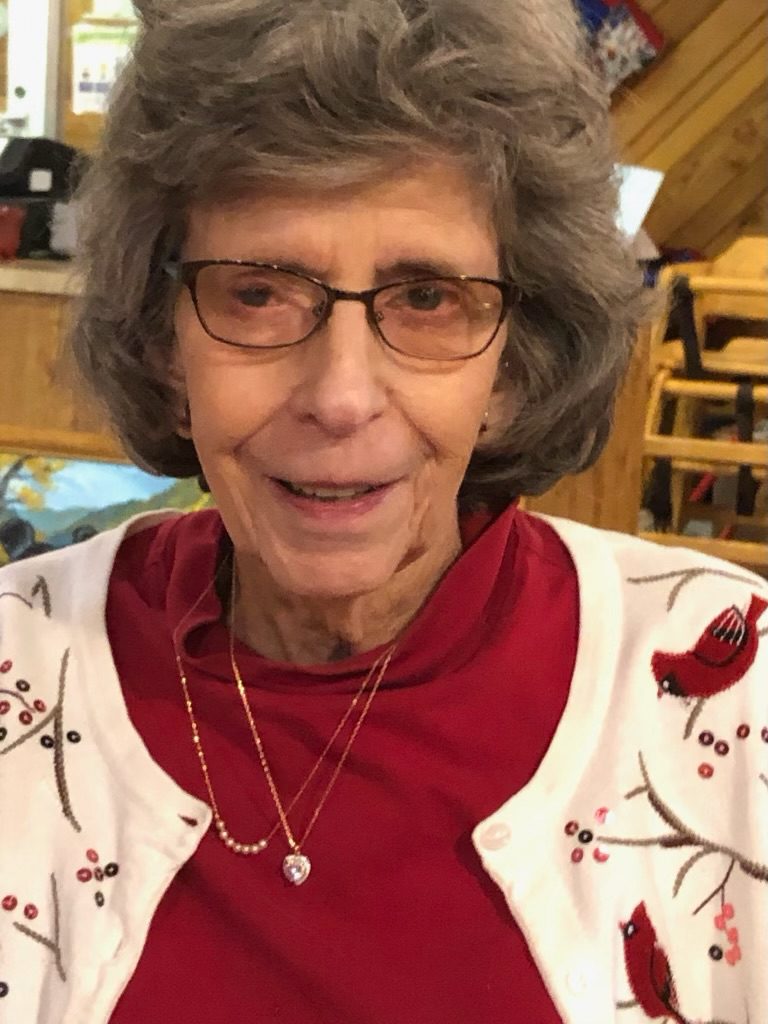 Betty Margaret Irvine Obituary-img